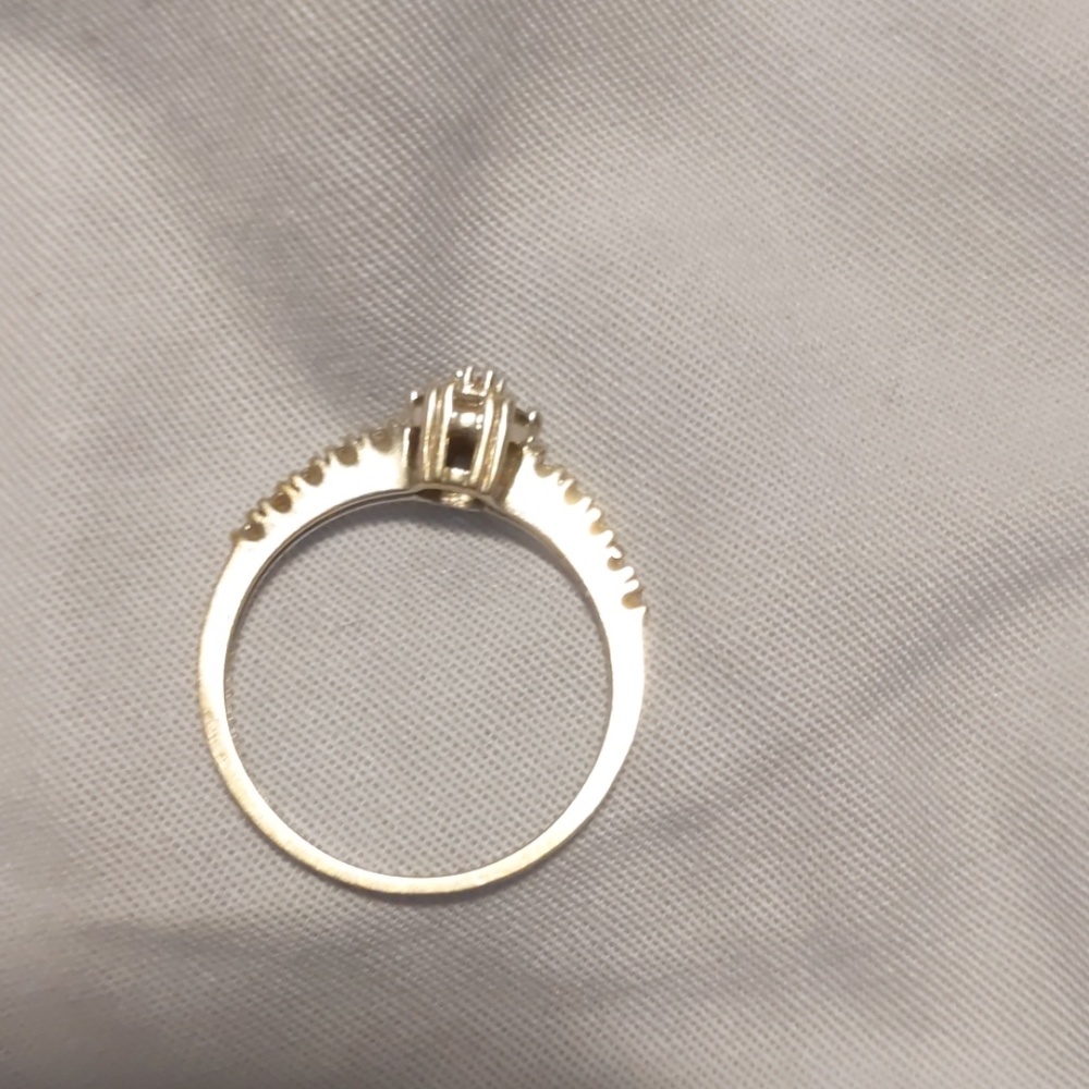 Ring - Picture 2 of 2